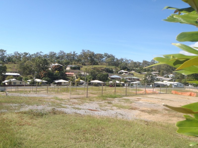 - Toolooa Central, Toolooa QLD 4680
