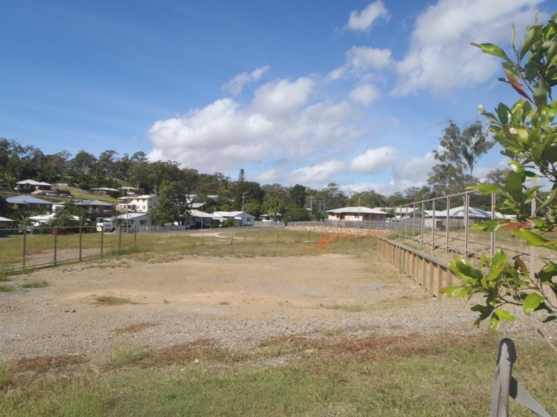 - Toolooa Central, Toolooa QLD 4680