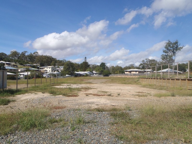 - Toolooa Central, Toolooa QLD 4680