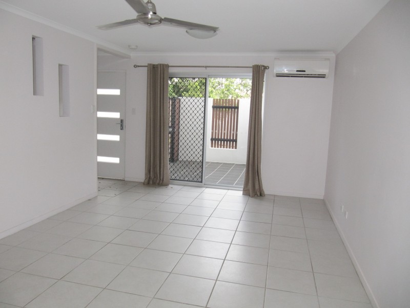 Units 1-4 / 63 Barney St.,, Barney Point QLD 4680