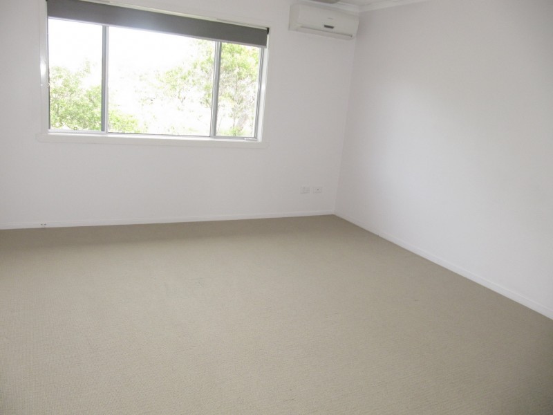 Units 1-4 / 63 Barney St.,, Barney Point QLD 4680