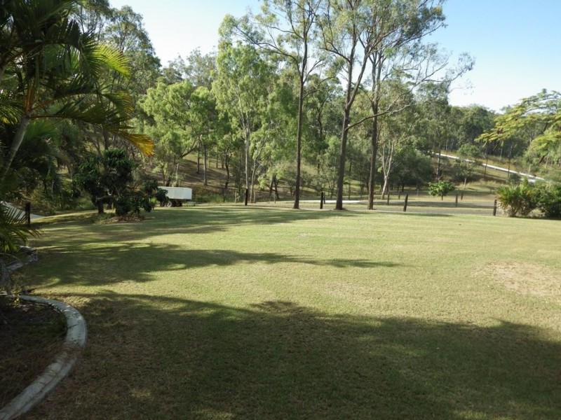 6 Helen Crescent, Wurdong Heights QLD 4680