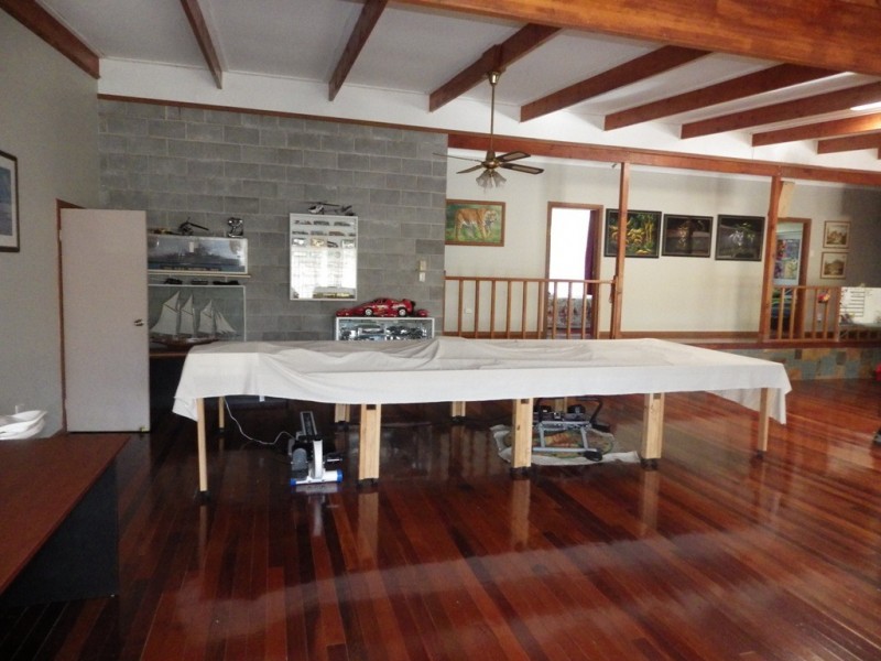 6 Helen Crescent, Wurdong Heights QLD 4680