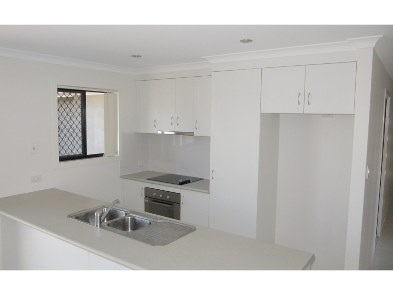 68 Victoria Ave, Glen Eden QLD 4680