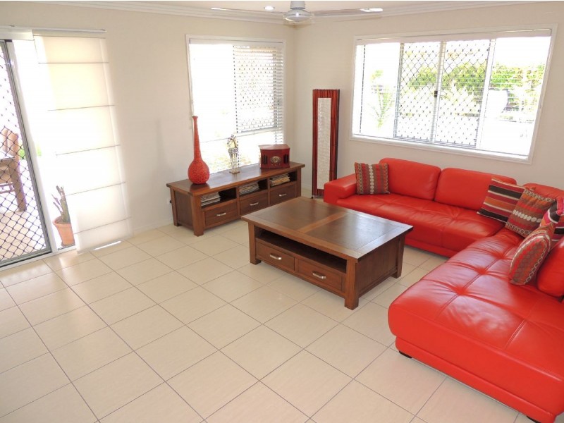 22 Daintree Boulevard, New Auckland QLD 4680