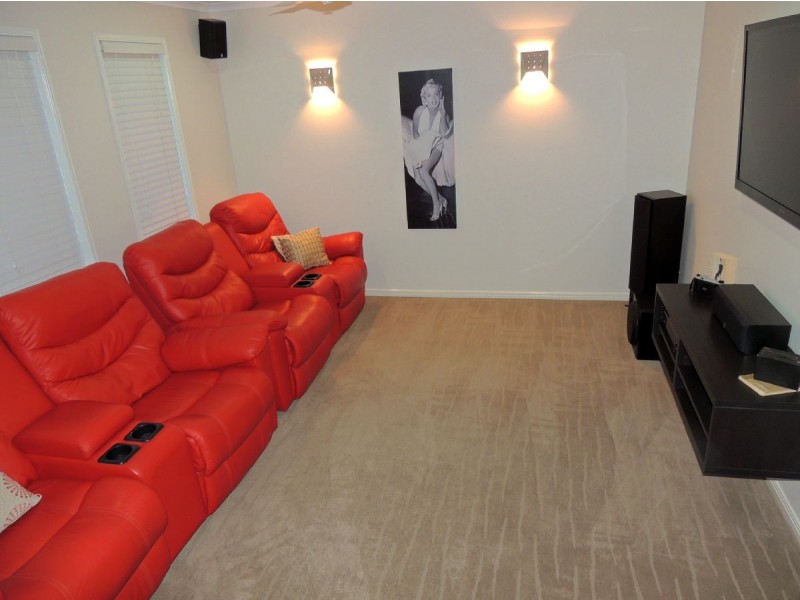 22 Daintree Boulevard, New Auckland QLD 4680