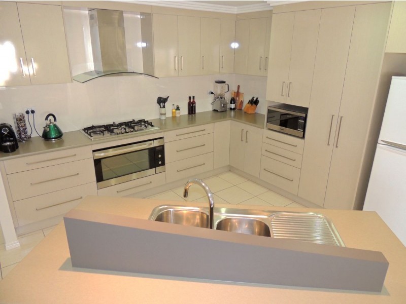 22 Daintree Boulevard, New Auckland QLD 4680