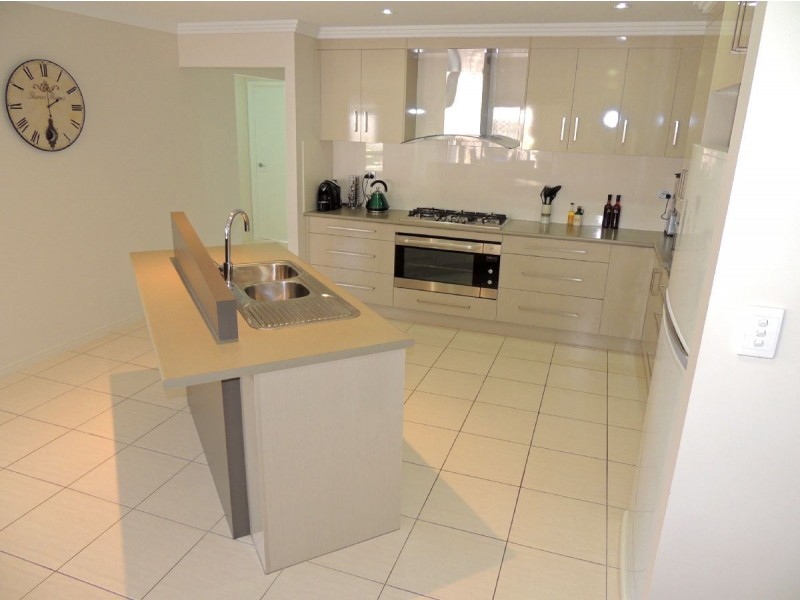 22 Daintree Boulevard, New Auckland QLD 4680