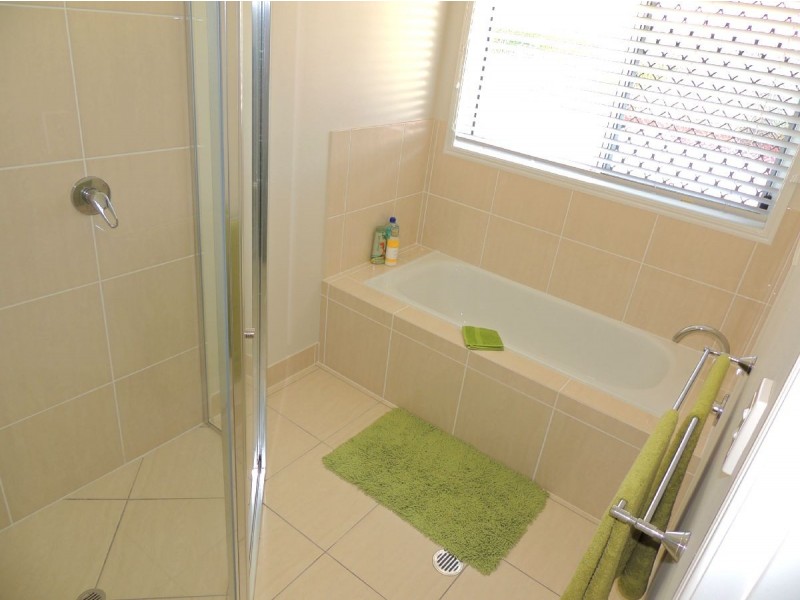 22 Daintree Boulevard, New Auckland QLD 4680