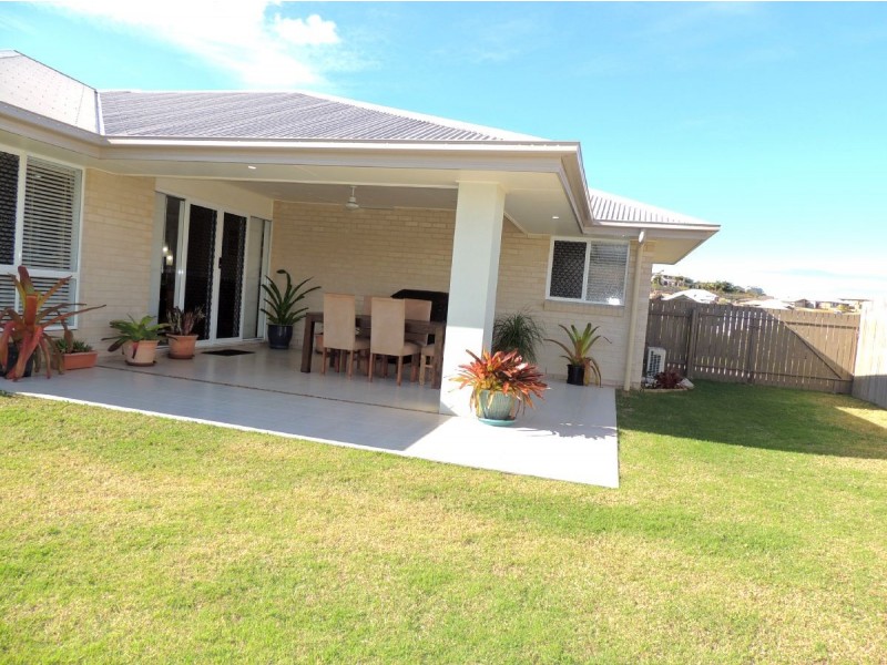 22 Daintree Boulevard, New Auckland QLD 4680