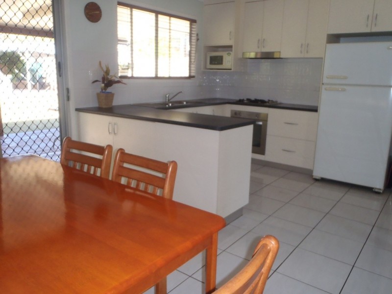 4 Wilkins Street, West Gladstone QLD 4680