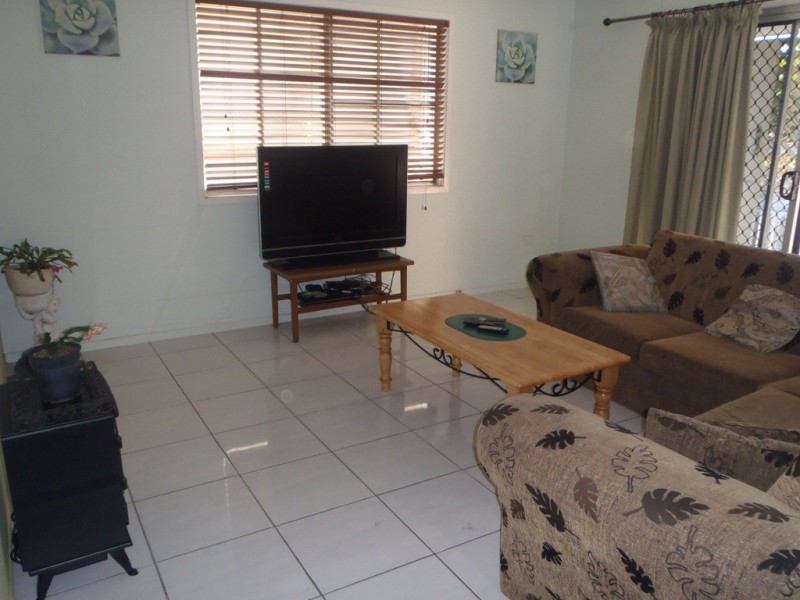 4 Wilkins Street, West Gladstone QLD 4680