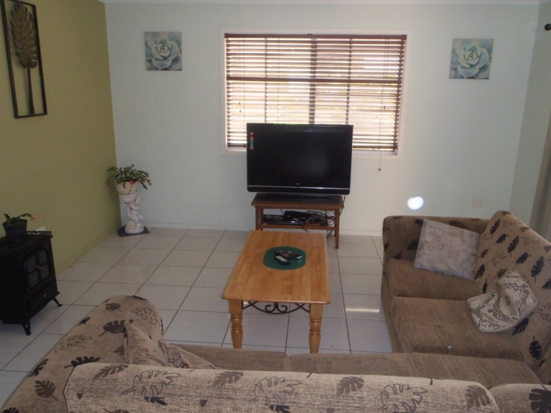 4 Wilkins Street, West Gladstone QLD 4680