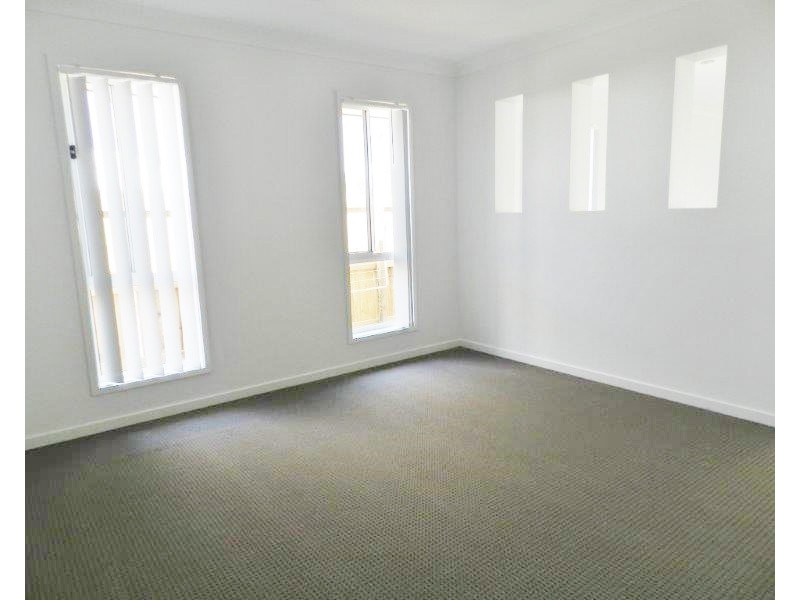 14 Bufflehead Rd, Kirkwood QLD 4680