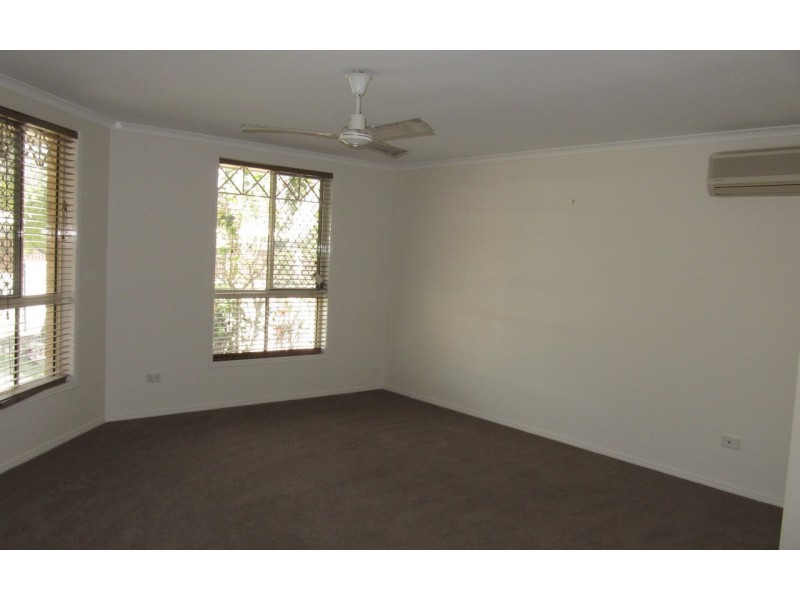 56 Witney Street, Telina QLD 4680