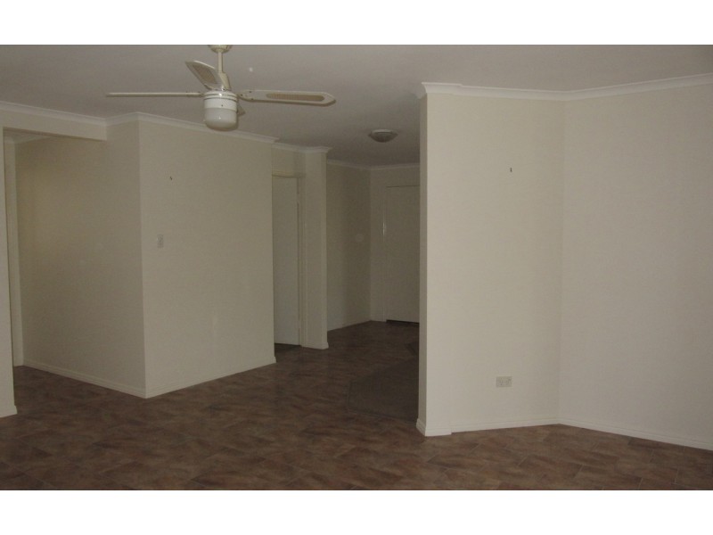 56 Witney Street, Telina QLD 4680