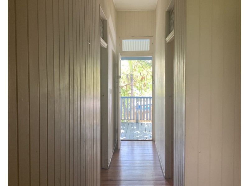35 Roseberry Street, Gladstone QLD 4680