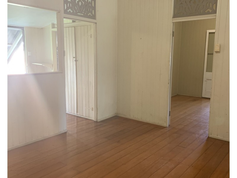 35 Roseberry Street, Gladstone QLD 4680
