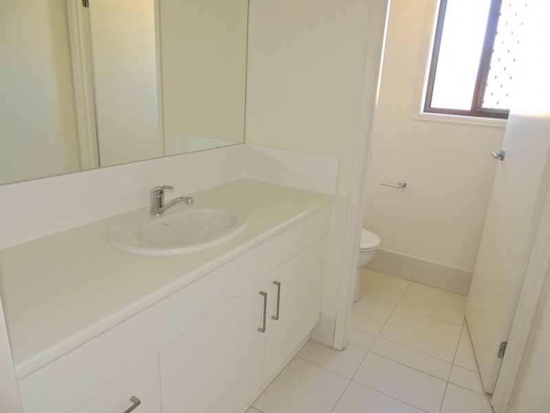 23 Shearwater Drive, Glen Eden QLD 4680