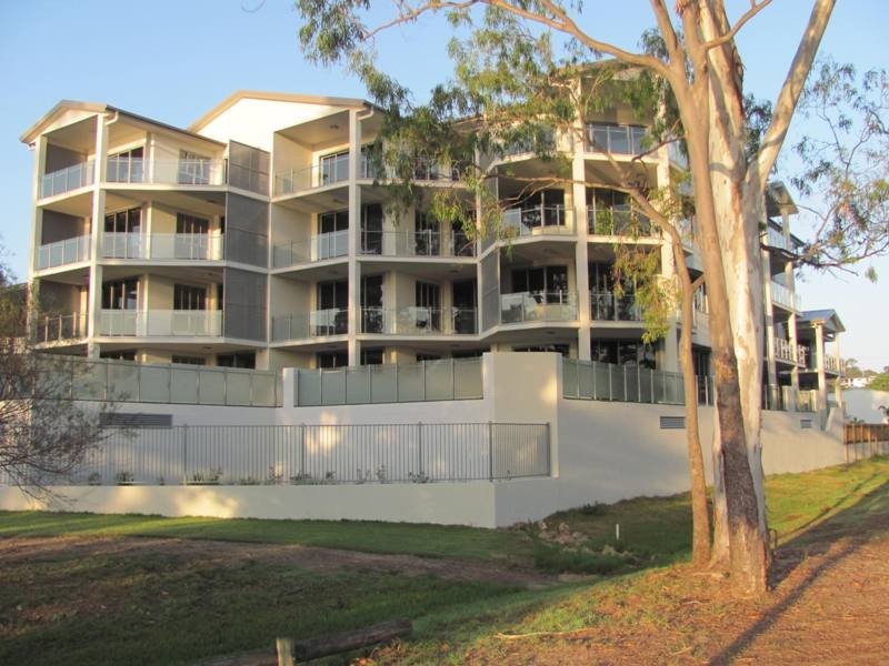 10 Wyndham Avenue, Boyne Island QLD 4680