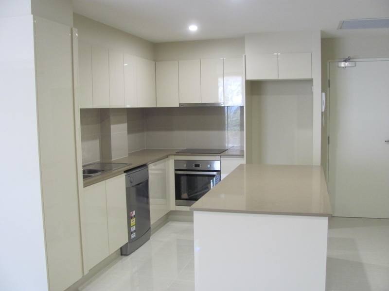 10 Wyndham Avenue, Boyne Island QLD 4680