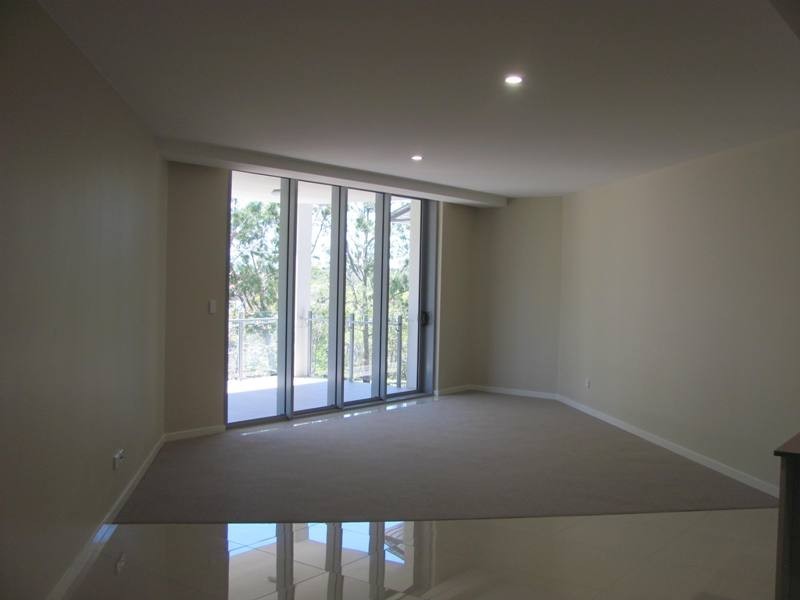 10 Wyndham Avenue, Boyne Island QLD 4680