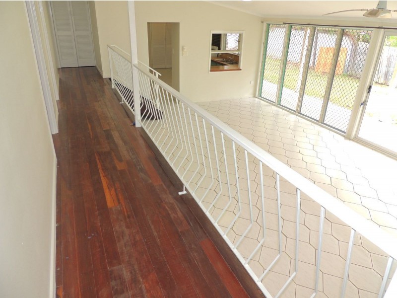 7 Allunga Drive, Glen Eden QLD 4680