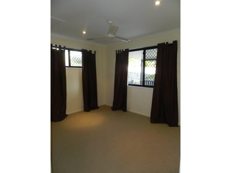 7 Walnut Street, New Auckland QLD 4680