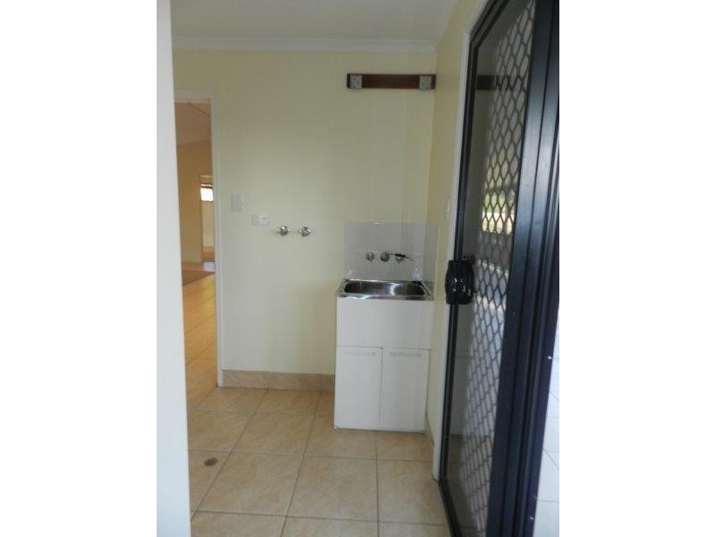 7 Walnut Street, New Auckland QLD 4680