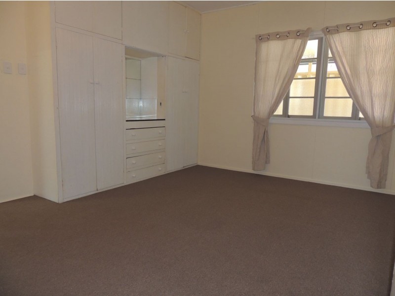 20 Leonard Street, South Gladstone QLD 4680