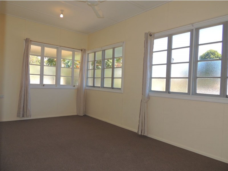 20 Leonard Street, South Gladstone QLD 4680