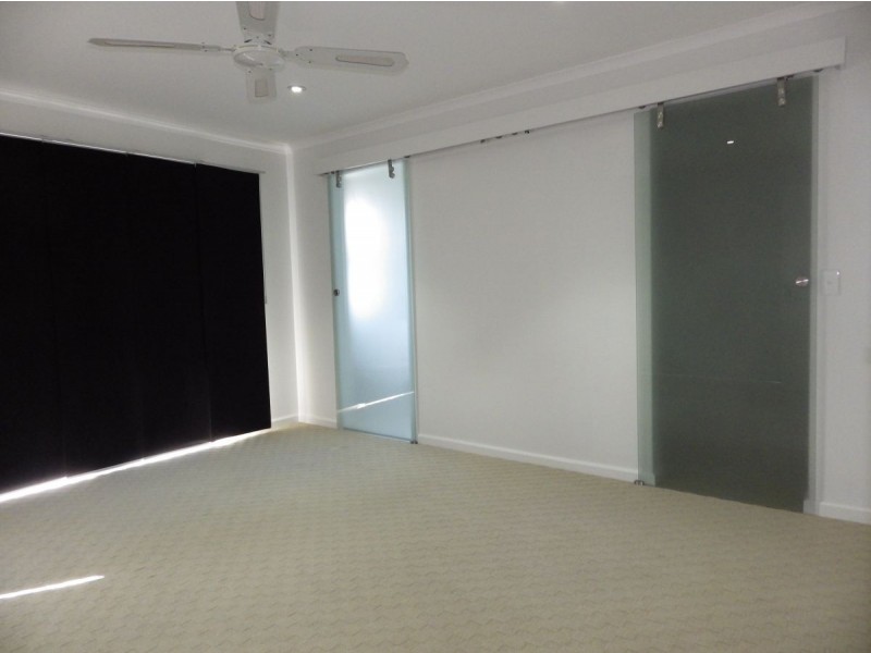 28b Flounder Crescent, Toolooa QLD 4680