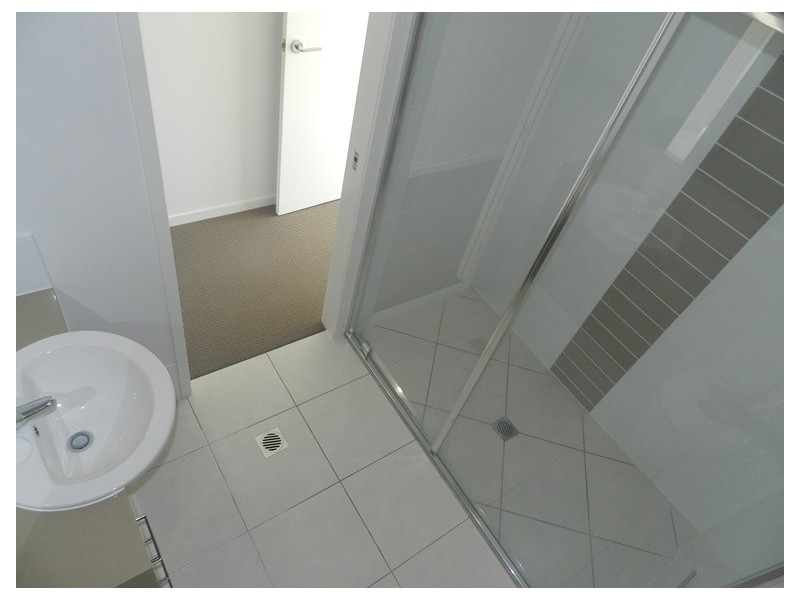 24 Shearwater Drive, Glen Eden QLD 4680