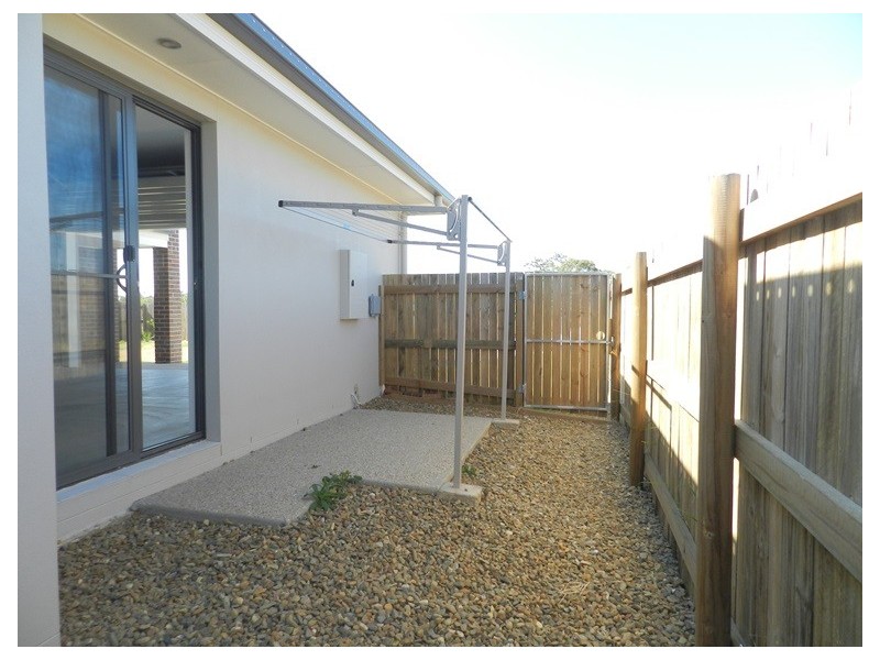 24 Shearwater Drive, Glen Eden QLD 4680