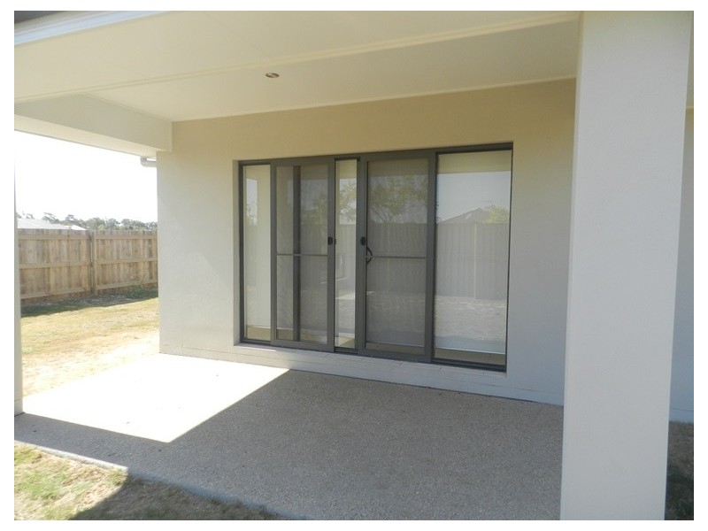 24 Shearwater Drive, Glen Eden QLD 4680