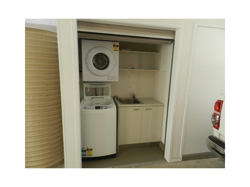 12/100 Glenlyon Street, Gladstone QLD 4680