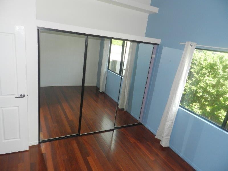 25A Agnes Street, South Gladstone QLD 4680