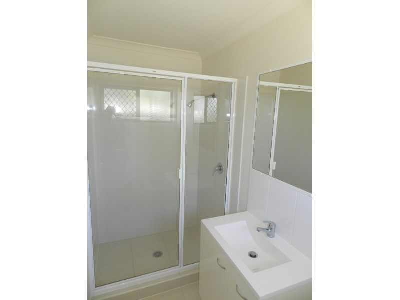 74 Victoria Avenue, Glen Eden QLD 4680
