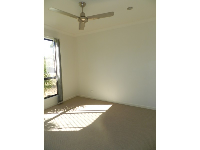 74 Victoria Avenue, Glen Eden QLD 4680