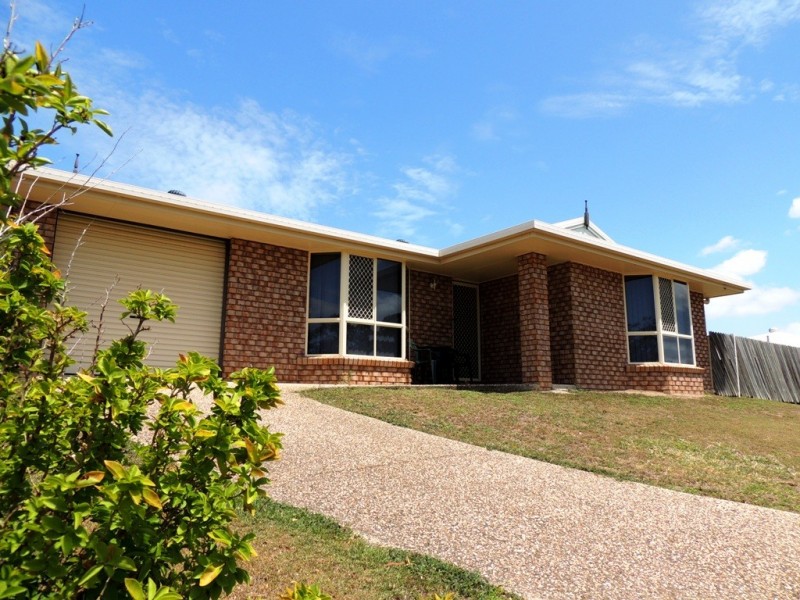 2 Orlando Place, New Auckland QLD 4680