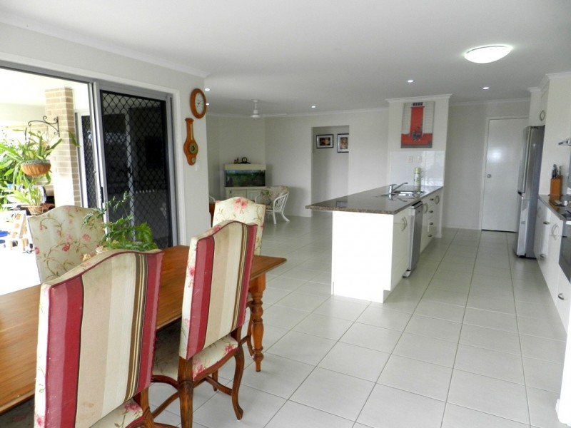 12 Cradle Drive, New Auckland QLD 4680