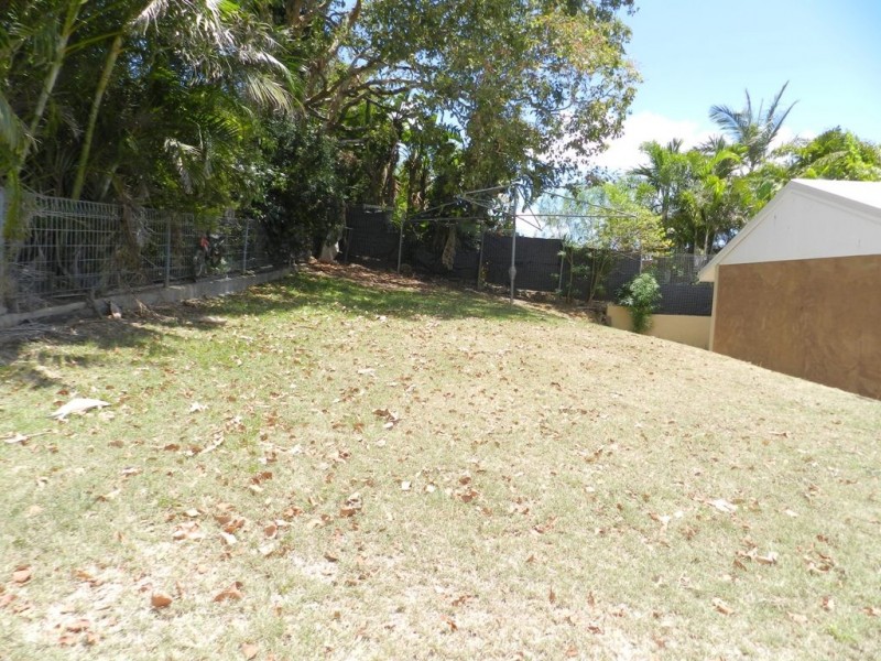 17 Leonard Street, South Gladstone QLD 4680