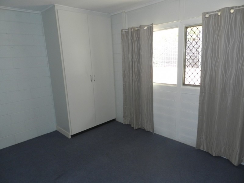 17 Leonard Street, South Gladstone QLD 4680