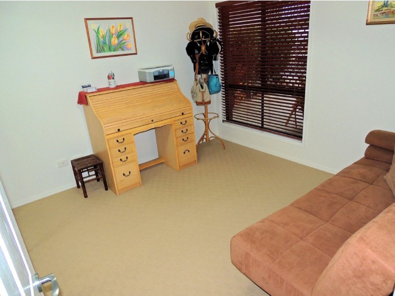 36 Reinaerhoff Cres, Glen Eden QLD 4680