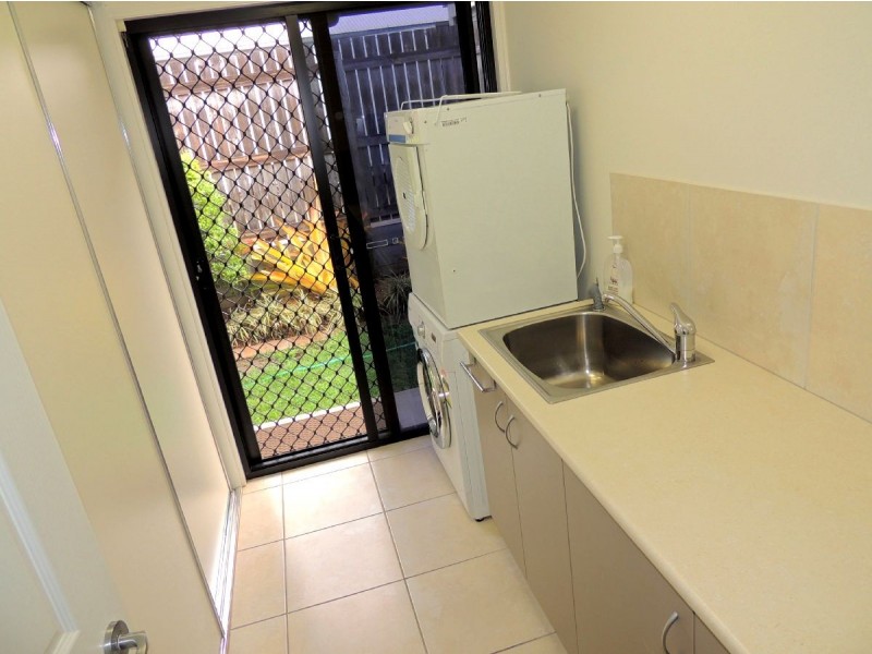 36 Reinaerhoff Cres, Glen Eden QLD 4680