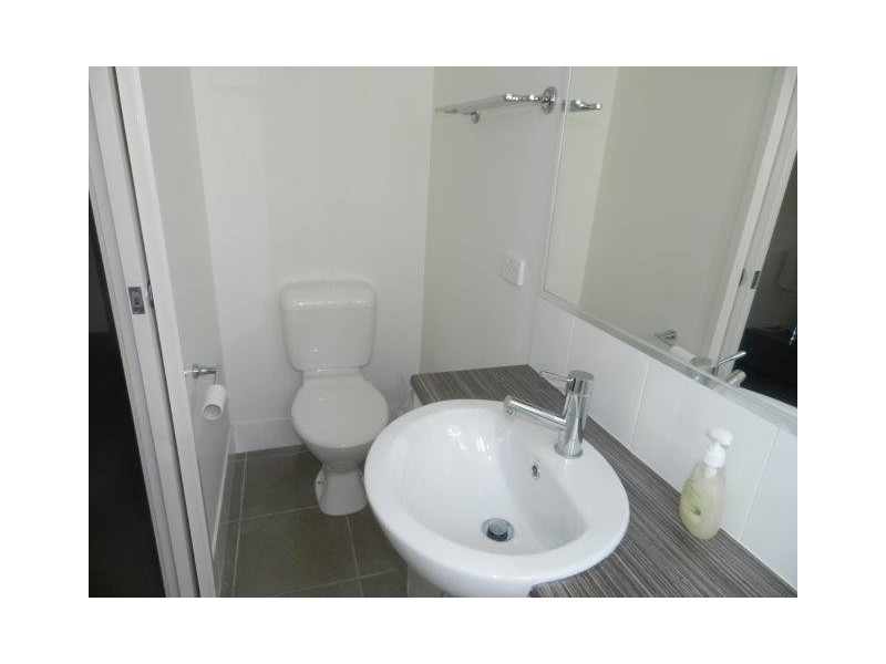 2/4 Rossella Street, West Gladstone QLD 4680