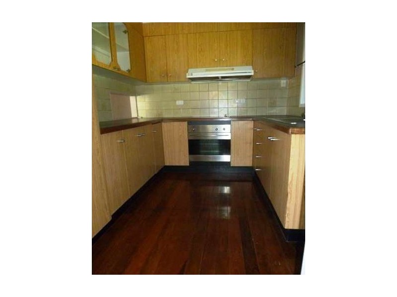 106 Barney Street, Barney Point QLD 4680