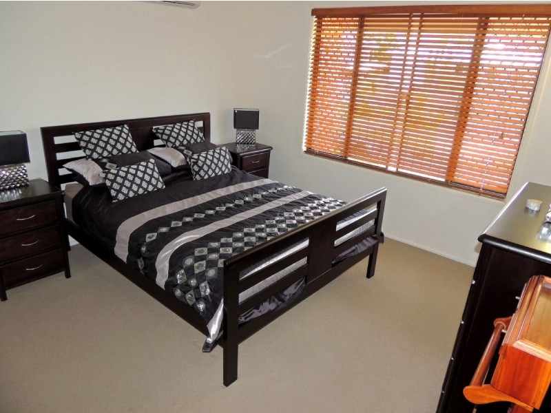 30 Venus Street, Telina QLD 4680