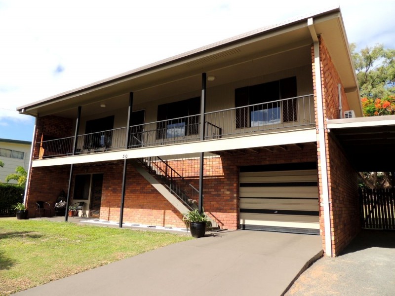 30 Venus Street, Telina QLD 4680