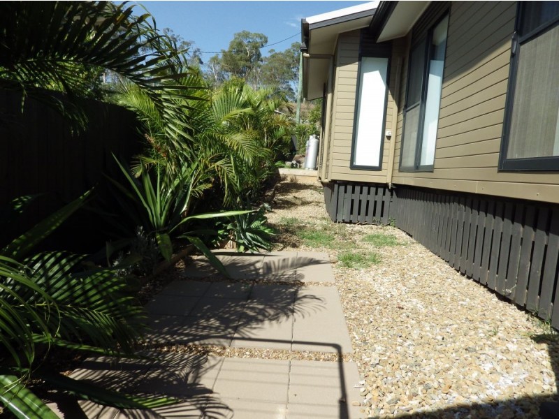 28a and 28b Flounder Crescent, Toolooa QLD 4680